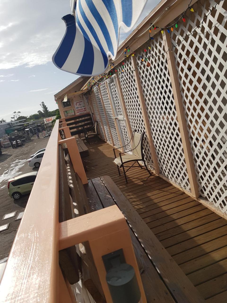 Hibiscus Inn Hotel Nassau Exterior foto